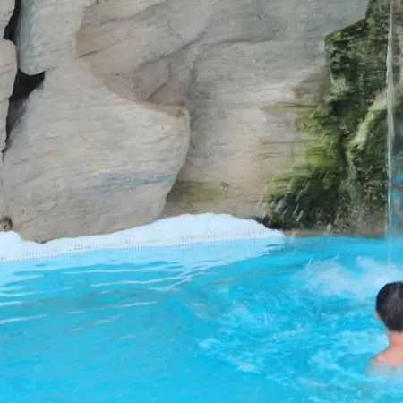 Campsite Mobil Dans Un Cadre Calme *